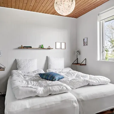 Cozy In With Wifi Farso