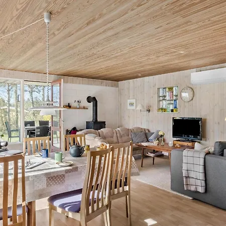 Holiday home Cozy In With Wifi Farso